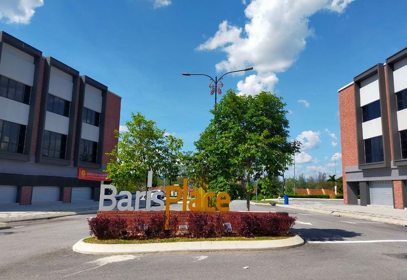 Baris Place @ Setia Mayuri
