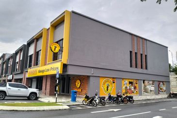 Baris Place @ Setia Mayuri