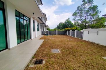 Tenderfields @ Eco Majestic