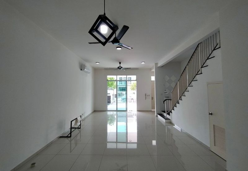 Merrydale @ Eco Majestic