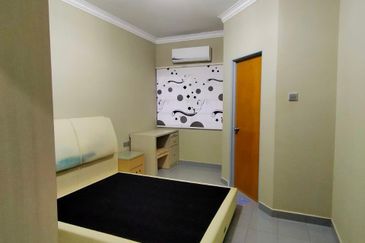 SL 2, Bandar Sungai Long