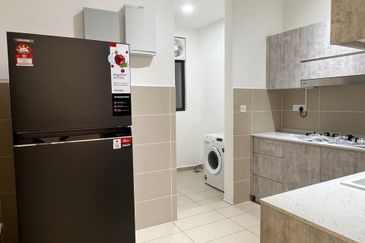 𝐓𝐡𝐞 𝐂𝐫𝐮𝐢𝐬𝐞 𝐂𝐨𝐧𝐝𝐨, 𝐁𝐚𝐧𝐝𝐚𝐫 𝐏𝐮𝐭𝐞𝐫𝐢 𝐏𝐮𝐜𝐡𝐨𝐧𝐠 𝐅𝐨𝐫 𝐑𝐞𝐧𝐭