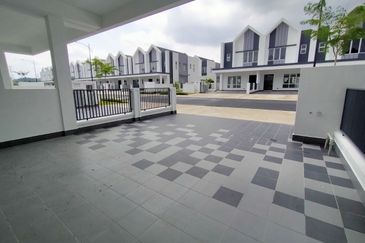 Hazelton @ Eco Forest 3