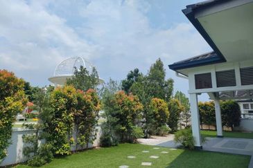 Cradleton @ Eco Majestic