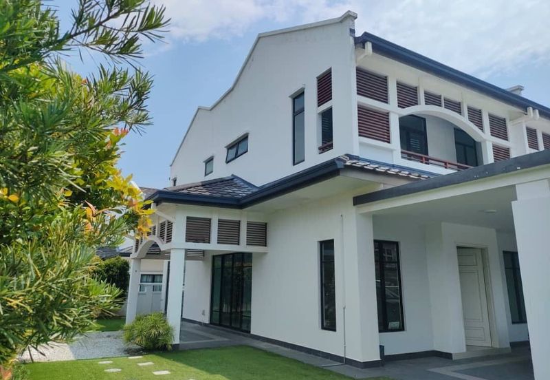 Cradleton @ Eco Majestic