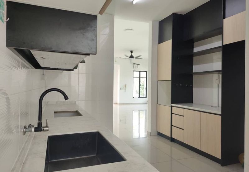 Cradleton @ Eco Majestic