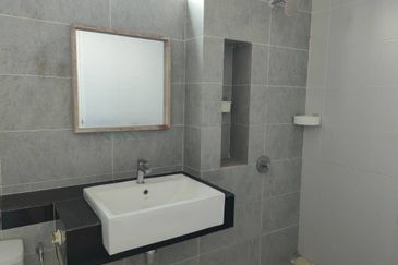 Cradleton @ Eco Majestic