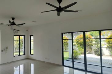 Cradleton @ Eco Majestic