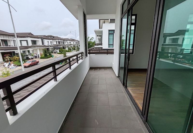 Tenderfields @ Eco Majestic