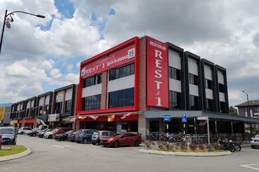 Baris Place @ Setia Mayuri