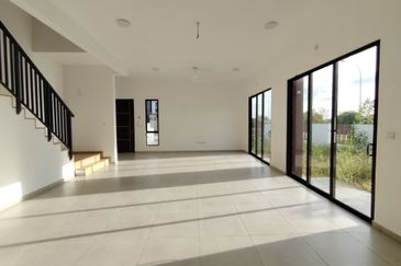 Farina @ Setia Ecohill 2