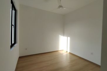 Farina @ Setia Ecohill 2