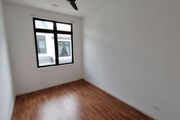 Cradleton @ Eco Majestic