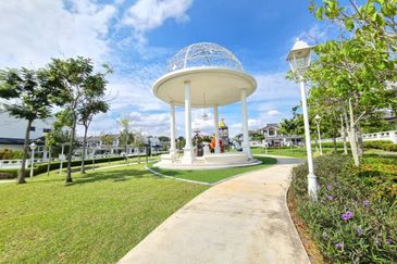 Cradleton @ Eco Majestic