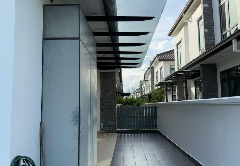 Tenderfields @ Eco Majestic