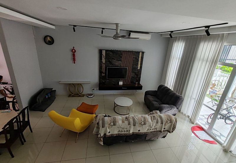 Mellowood @ Eco Majestic