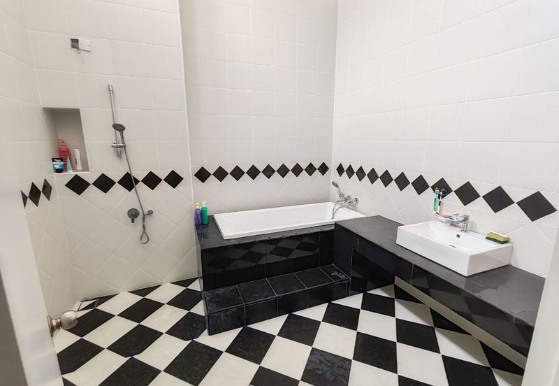 Mellowood @ Eco Majestic