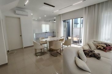 Hazelton @ Eco Forest 3