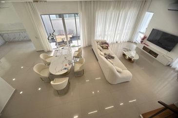 Hazelton @ Eco Forest 3