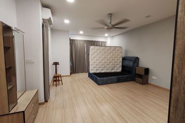 Eco Mutiara Semenyih, Semenyih Near Tendby International School & Ecohill Walk mall for SALE