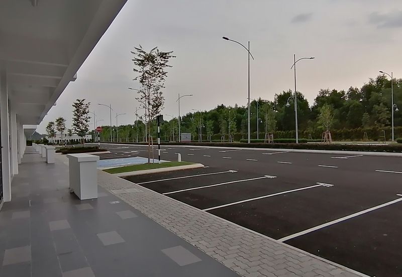 Melodi, Eco Majestic Semenyih, Brighton, Ivoris, Whitten,Silver Square End Lot Shop for SALE