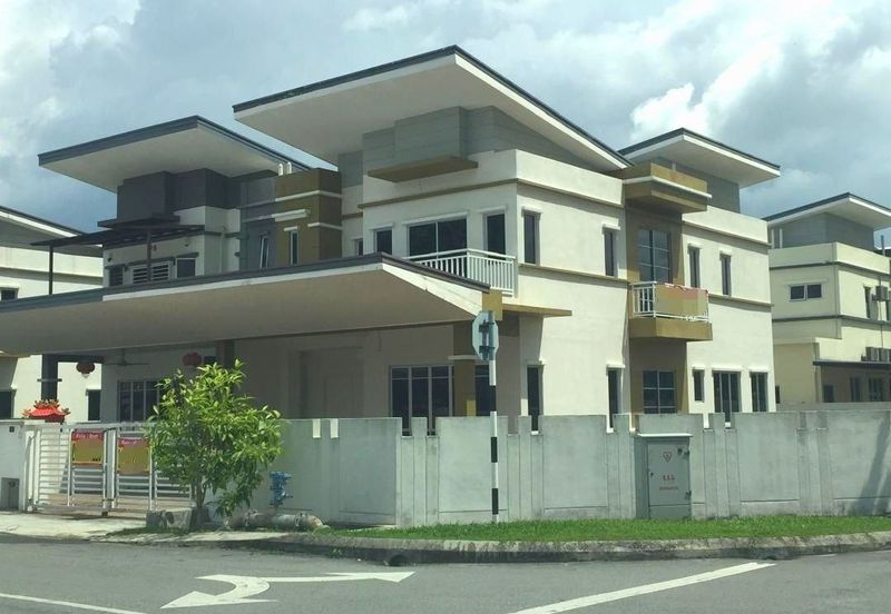 2-Storey Corner Semi-D @ Jalan Kenanga Semenyih for Sale 