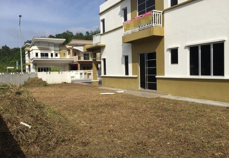 2-Storey Corner Semi-D @ Jalan Kenanga Semenyih for Sale 