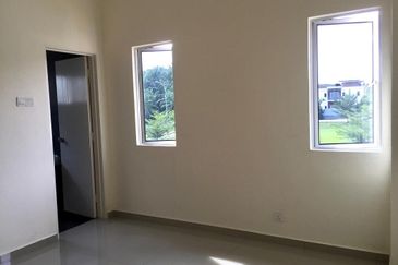 2-Storey Corner Semi-D @ Jalan Kenanga Semenyih for Sale 