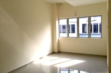 2-Storey Corner Semi-D @ Jalan Kenanga Semenyih for Sale 