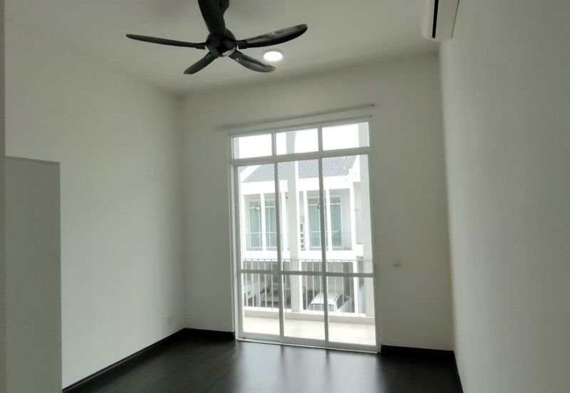 Mellowood @ Eco Majestic