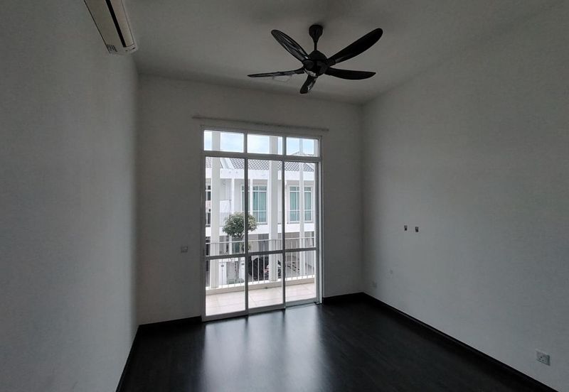 Mellowood @ Eco Majestic