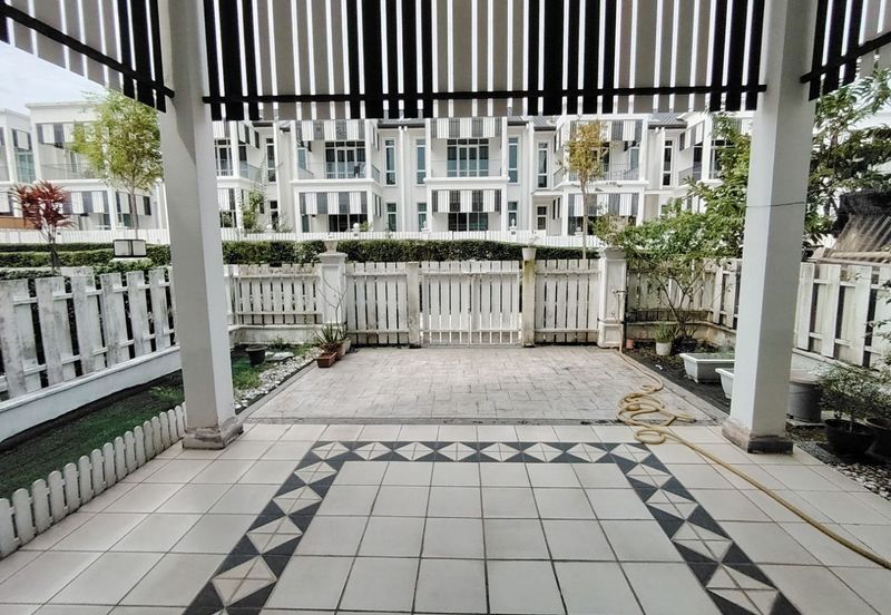 Mellowood @ Eco Majestic