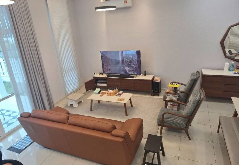 Mellowood @ Eco Majestic