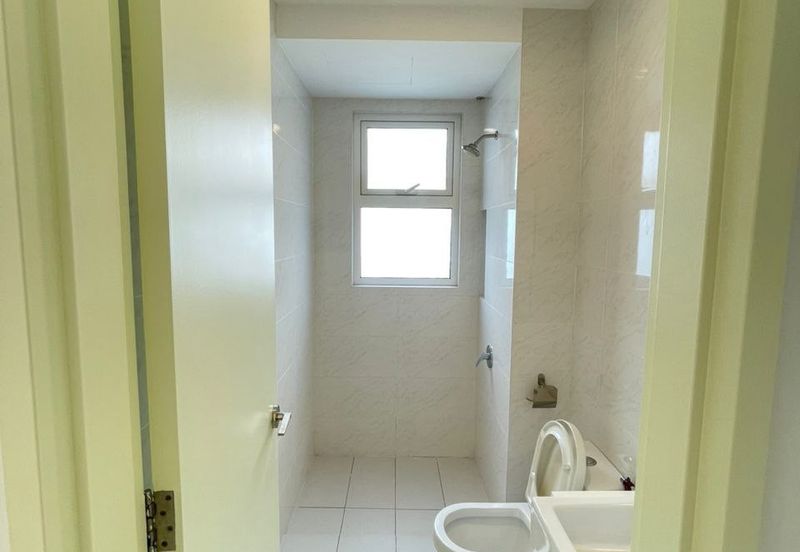 Aurora Tower @ Eco Sky