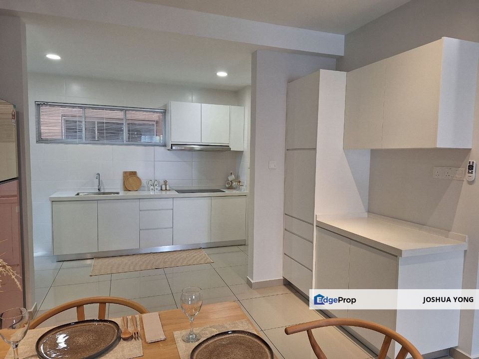 Jadite Suites @ Jade Hills Kajang near Eaton International School @ Fully Furnished for RENT, Selangor, Kajang