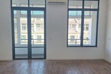 Cradleton @ Eco Majestic