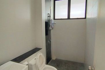 Cradleton @ Eco Majestic