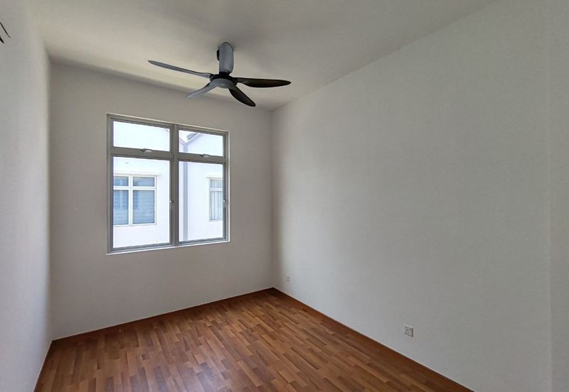 Hazelton @ Eco Forest 3