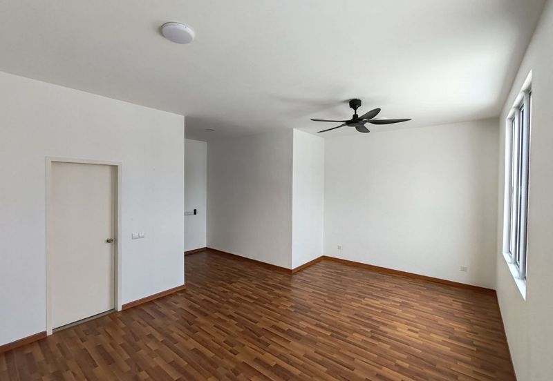 Hazelton @ Eco Forest 3