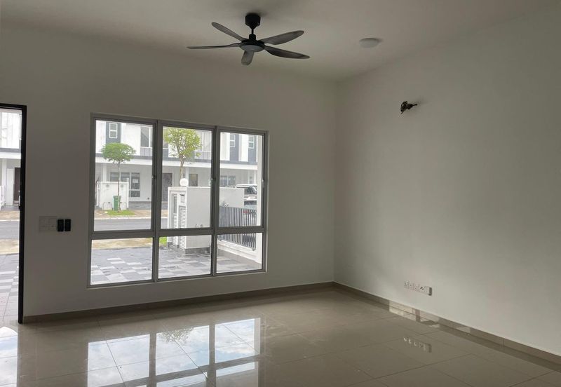 Hazelton @ Eco Forest 3