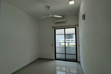 Cradleton @ Eco Majestic