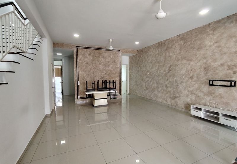 Cradleton @ Eco Majestic