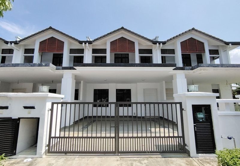 Cradleton @ Eco Majestic