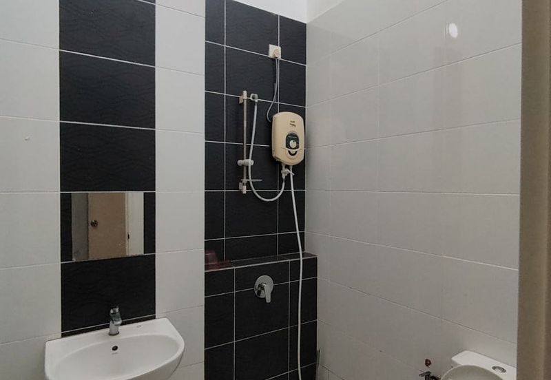 Cradleton @ Eco Majestic