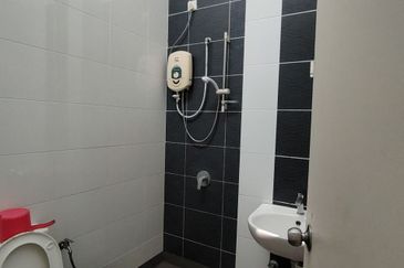 Cradleton @ Eco Majestic