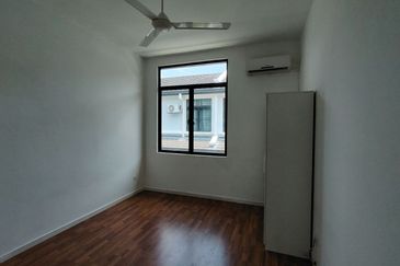 Cradleton @ Eco Majestic