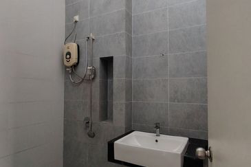 Cradleton @ Eco Majestic