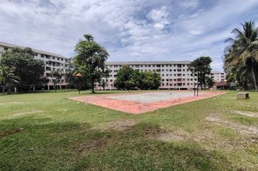 Pangsapuri Orkid, Bandar Mahkota Cheras