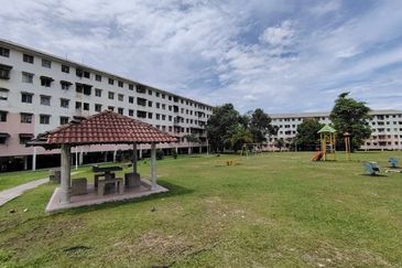 Pangsapuri Orkid, Bandar Mahkota Cheras