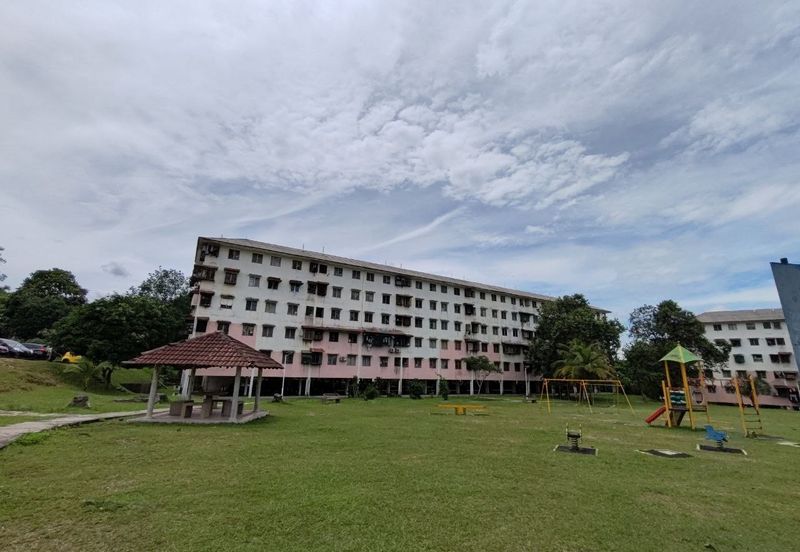 Pangsapuri Orkid, Bandar Mahkota Cheras
